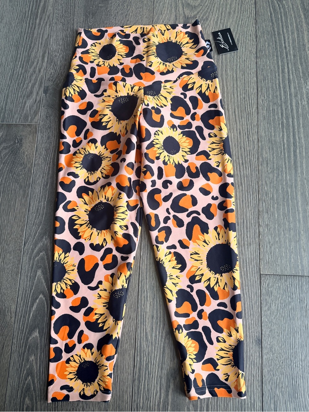Exotica Sunbaker Performance High Waisted Capri Cropped Leggings Size Small